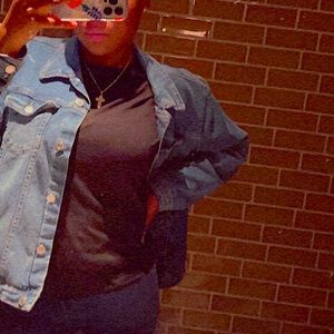 Meet your Posher, April